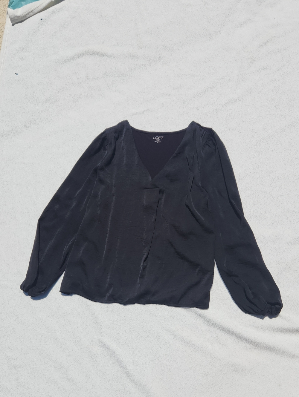 LOFT Black V-Neck Gathered Top Size Small